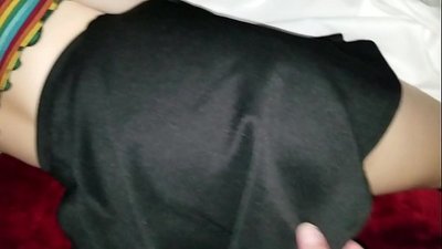 Pornoya keça lîseyê